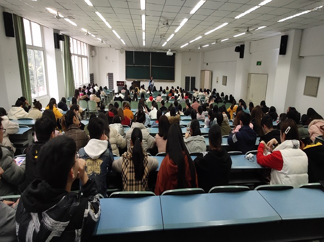 1551688963826038.jpg 生科学院召开创卫倡议暨安全教育大会2.jpg