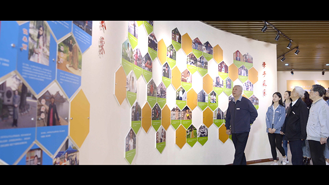 1524645410568320.jpg 乐山师院40周年成片V1.mov_20180425_135415.676.jpg